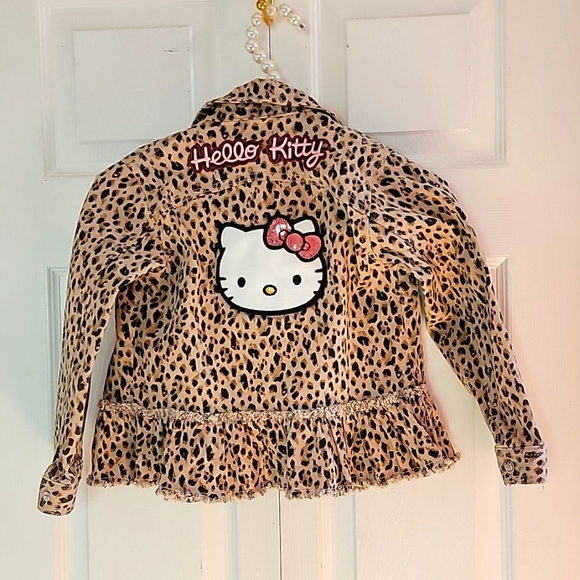 365 kids | Jackets & Coats | Used Size 5 Girls Hello Kitty Leopard ...